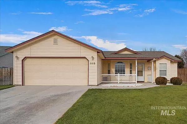 332 E Screech Owl Dr, Kuna, ID 83634