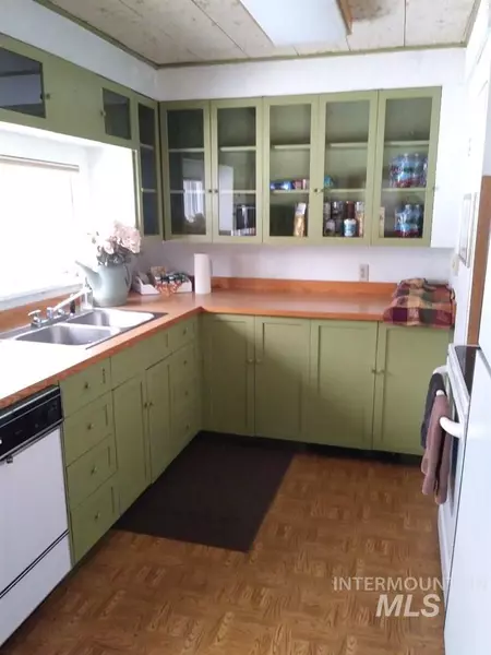 1414 Ponderosa Street, Mccall, ID 83638