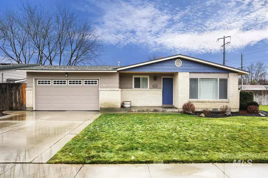 8987 W Springhurst Dr., Boise, ID 83704-6921