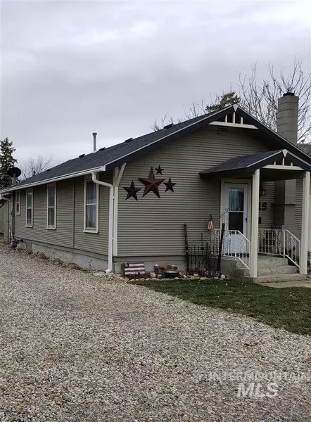 415 E 4th St., Emmett, ID 83617