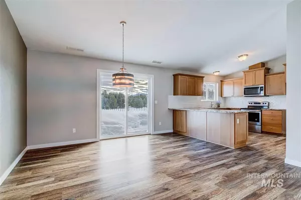 Mccall, ID 83638,312 Moon Dr