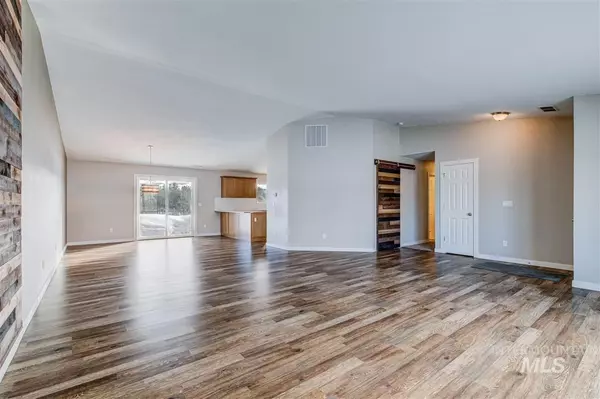 Mccall, ID 83638,312 Moon Dr