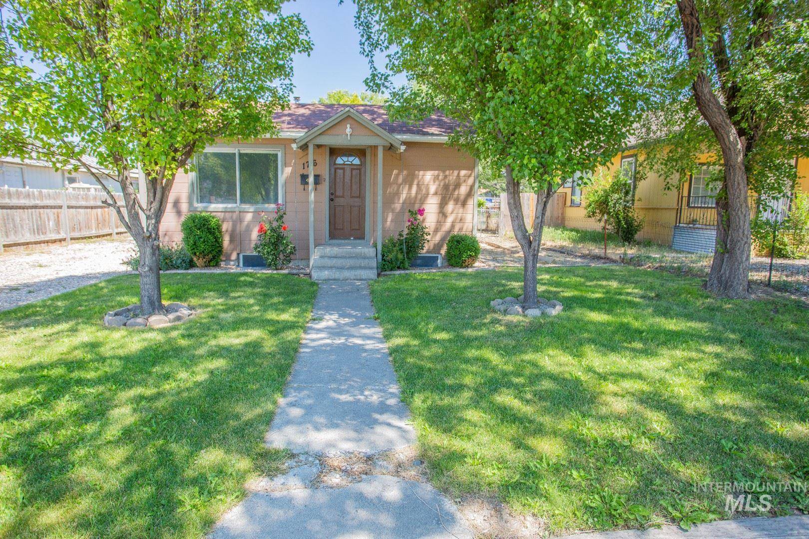 176 Monroe St, Twin Falls, ID 83301