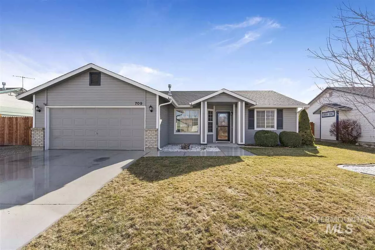 Kuna, ID 83634,709 W Rams Hill St