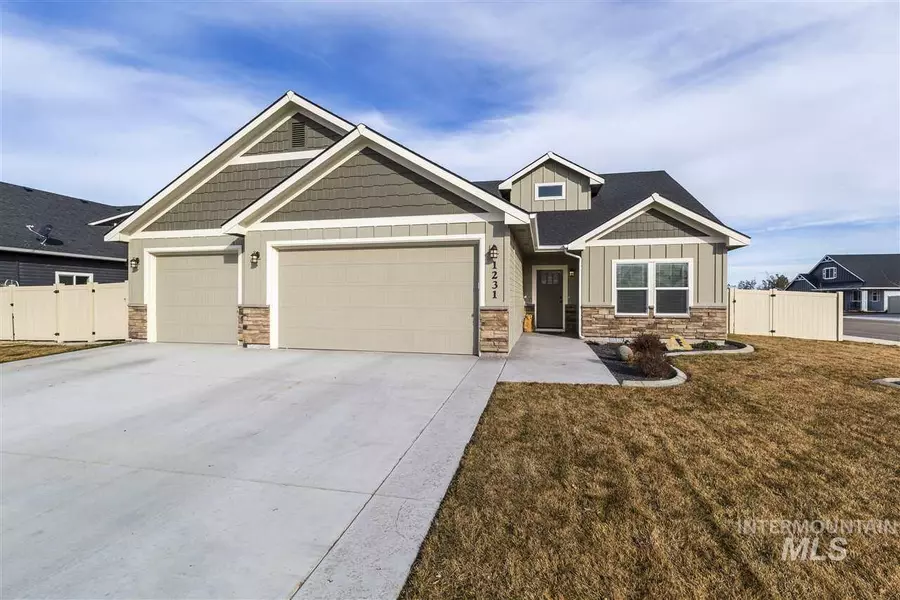 1231 Tamarack Street, Fruitland, ID 83619