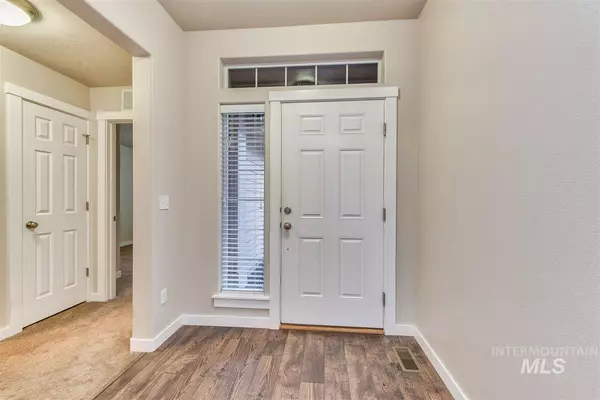 Boise, ID 83714,8487 W. Utahna St.