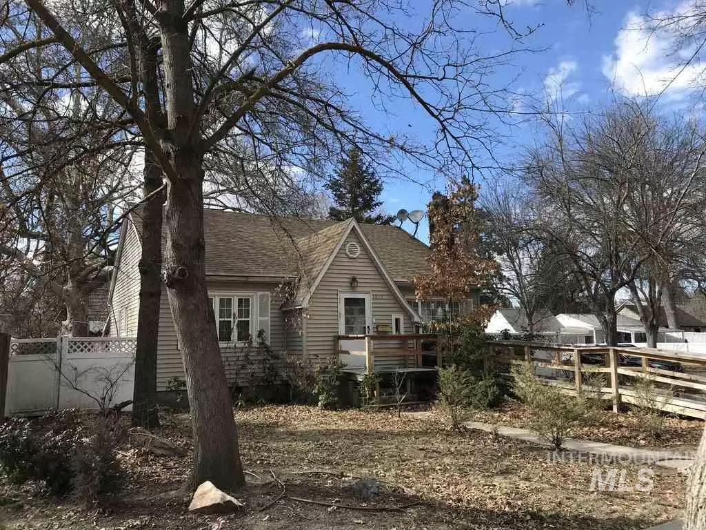 Boise, ID 83702,1421 N 21st St