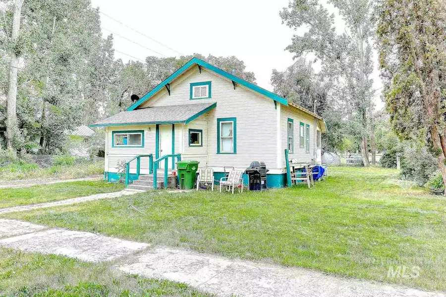 716 3rd Avenue S, Payette, ID 83661