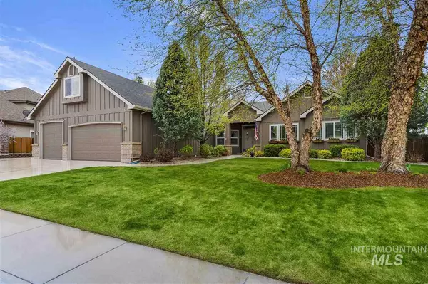 Boise, ID 83714,10410 N Sage Hollow Way