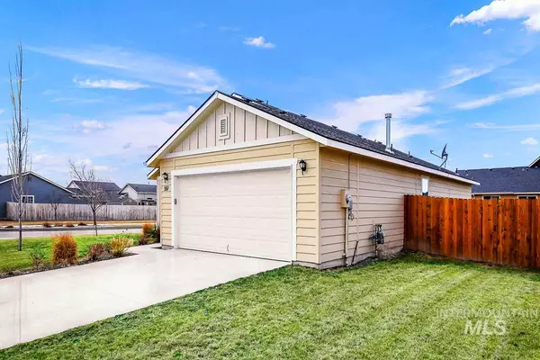 Kuna, ID 83634,951 S Penmark Ave