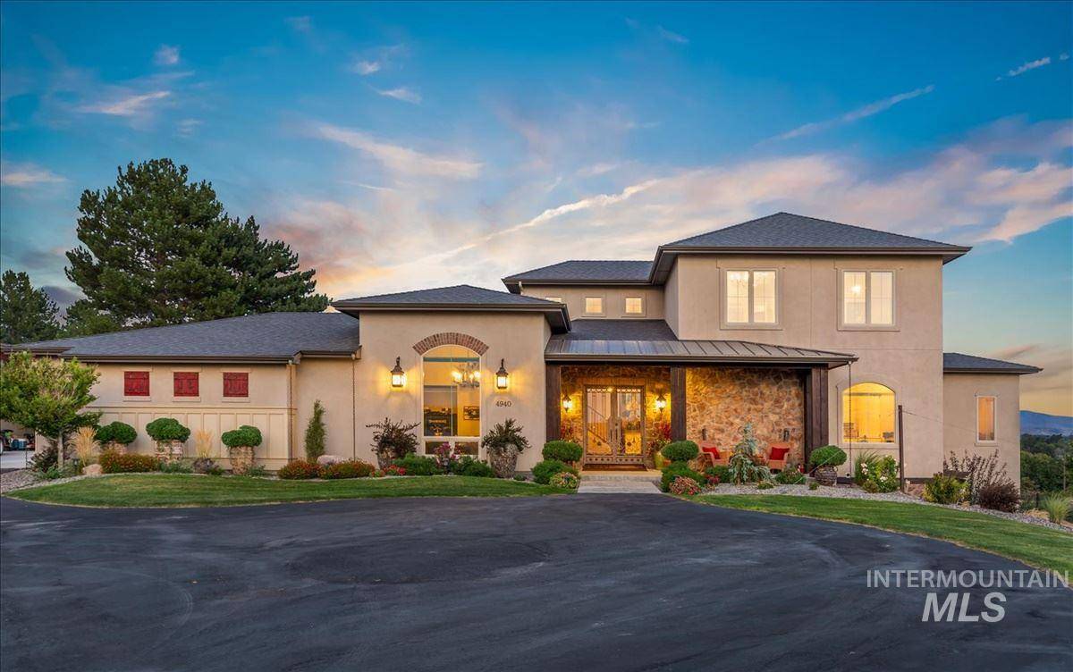 4940 N Hawk Wing Ln, Eagle, ID 83616