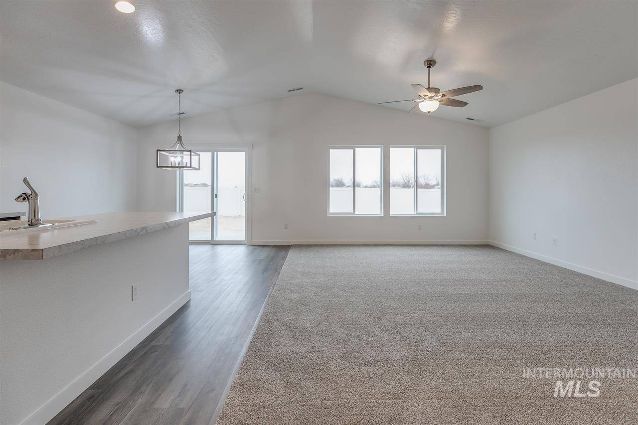 Meridian, ID 83642,1556 W Queens River St