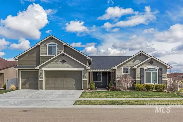 1008 W Olds River Dr, Meridian, ID 83642