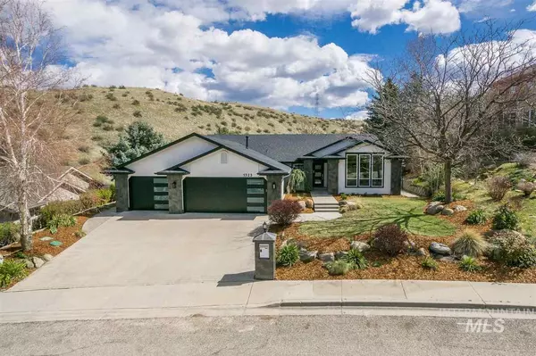 Boise, ID 83702,1323 E Harcourt Dr