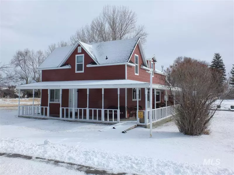 306 Wroten Street, Jordan Valley, OR 97910