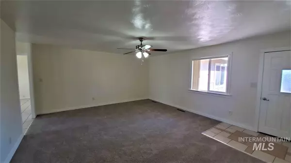 Fruitland, ID 83619,715 SW 4th St