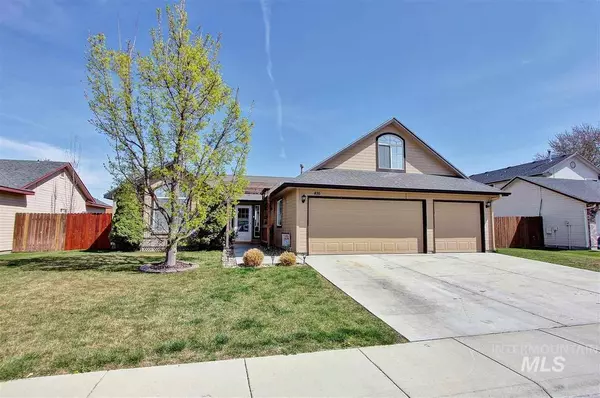 416 W Fall Dr, Nampa, ID 83686