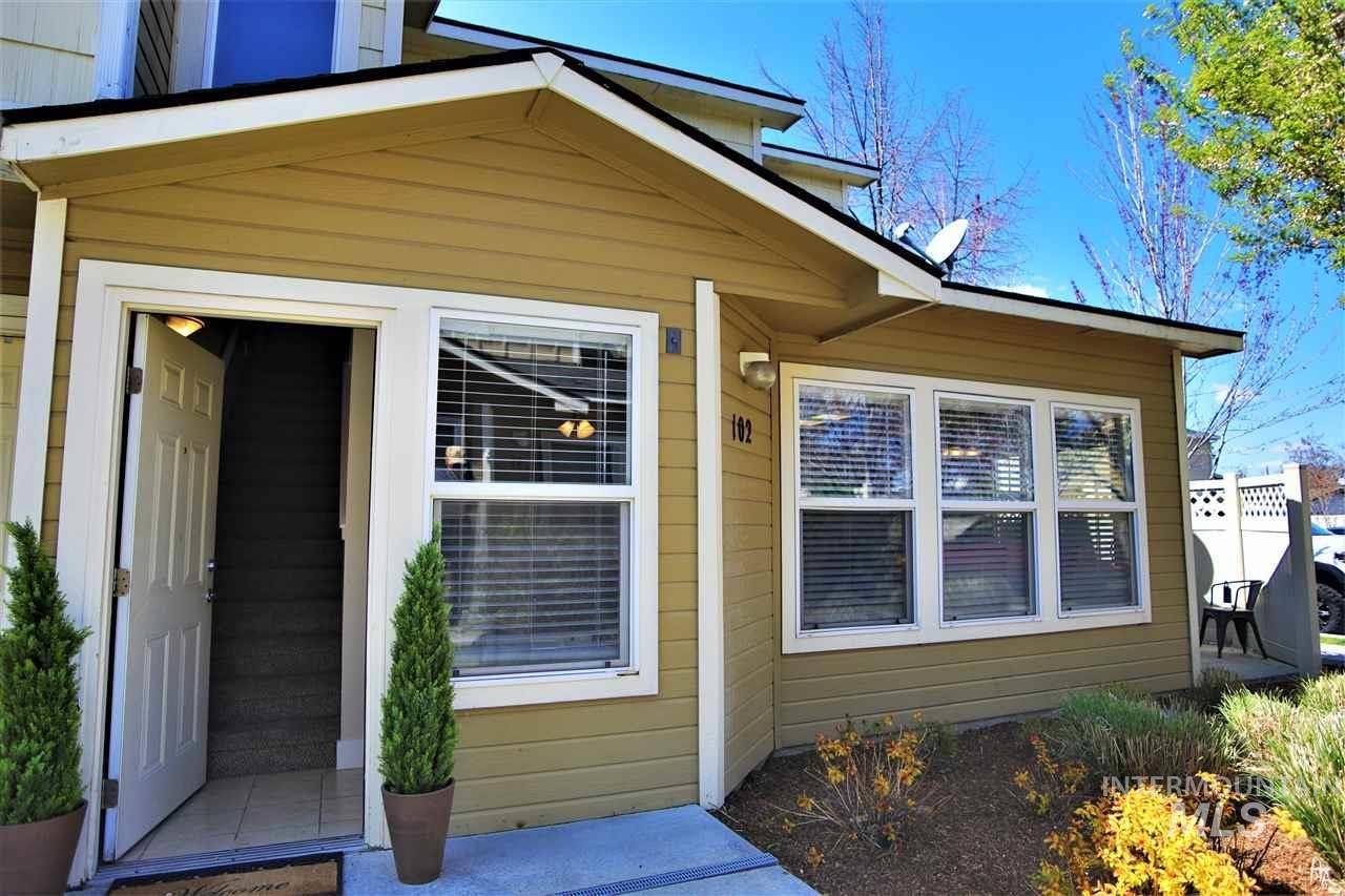 11045 W Garverdale Ln, Boise, ID 83713