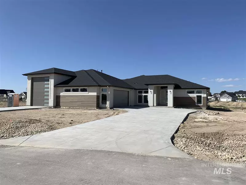 15072 Streamsong Ct, Caldwell, ID 83607