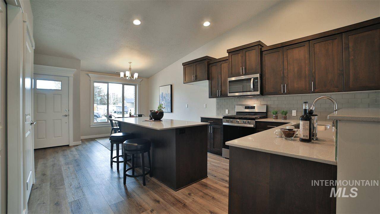 4199 E Blueberry St, Meridian, ID 83642