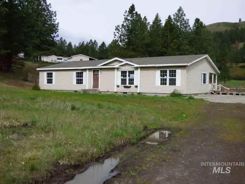 1480 New Hope Loop, Lenore, ID 83541