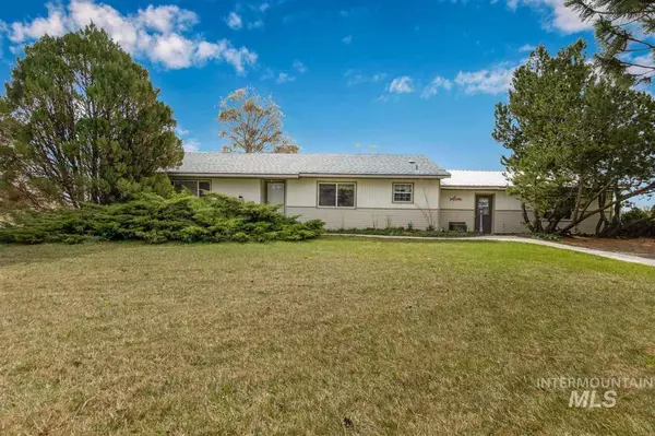 Gooding, ID 83330,1934 S 2100 E