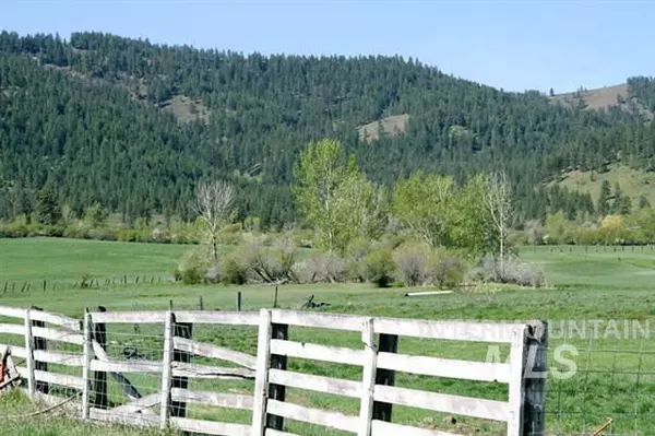 Halfway, OR 97834,45792 Lone Fir Road