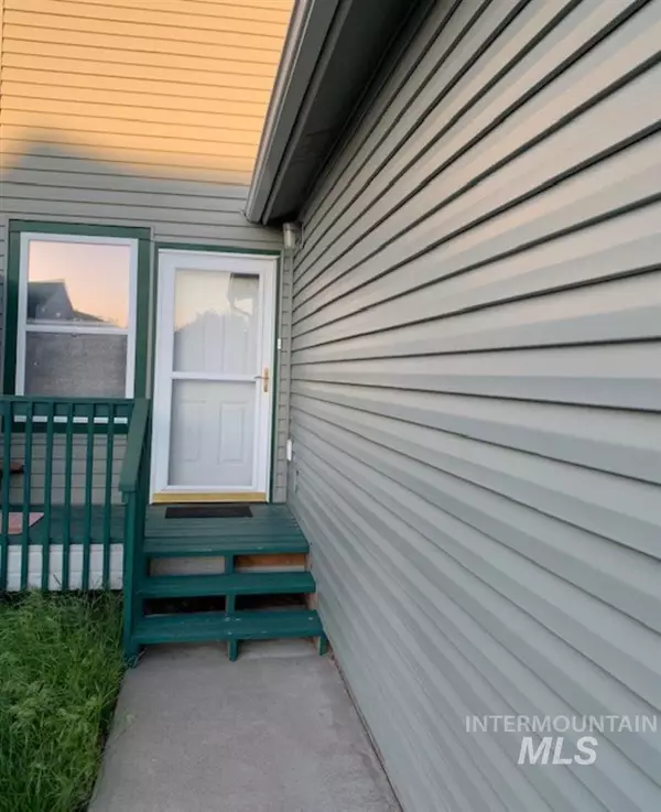 Mountain Home, ID 83647,1722 Challis