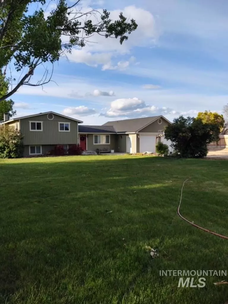 Nampa, ID 83686,4410 E Locust Ln