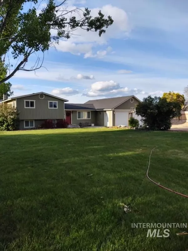 4410 E Locust Ln, Nampa, ID 83686