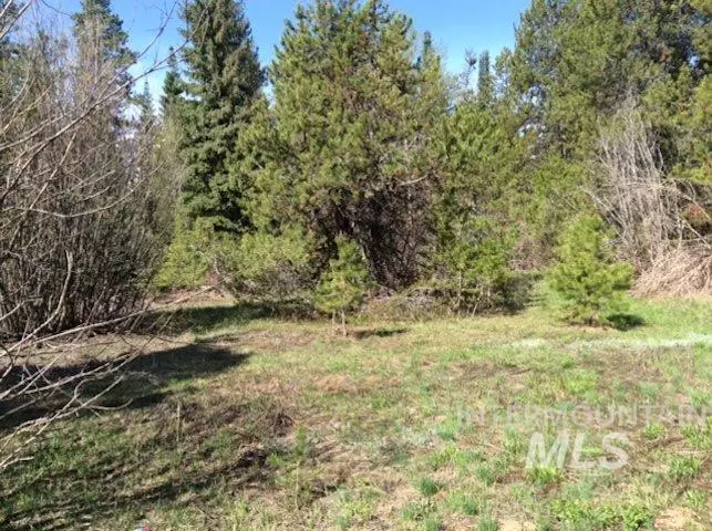 13053 Hillhouse Loop, Donnelly, ID 83615