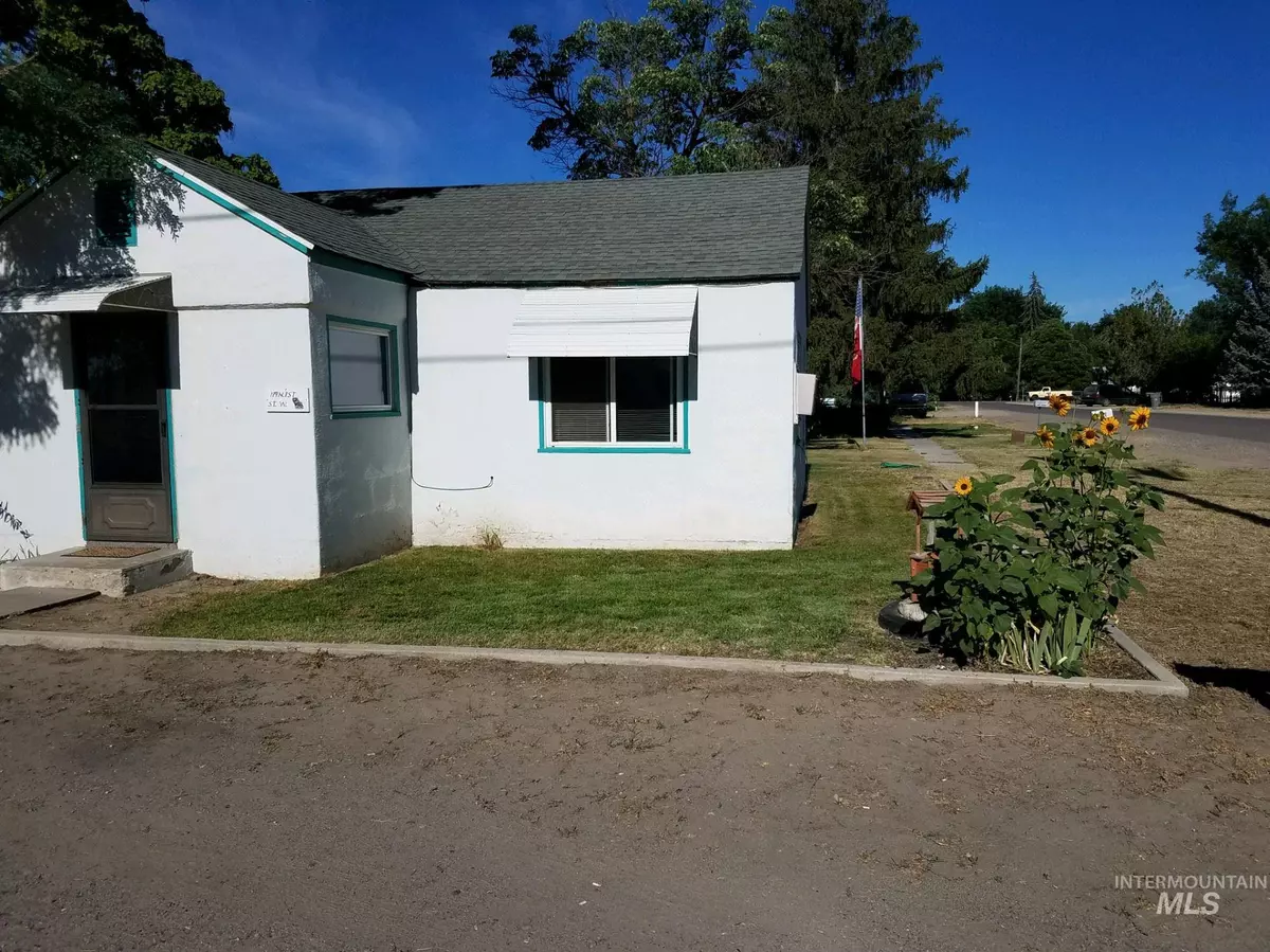 Homedale, ID 83628,119 N 1st St W