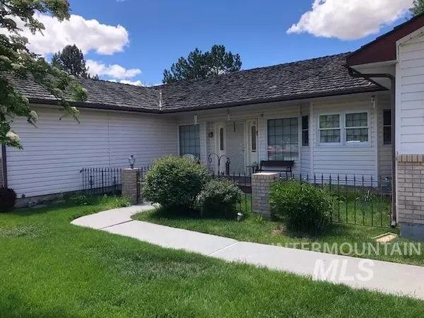 Mountain Home, ID 83647,1825 N 6th E