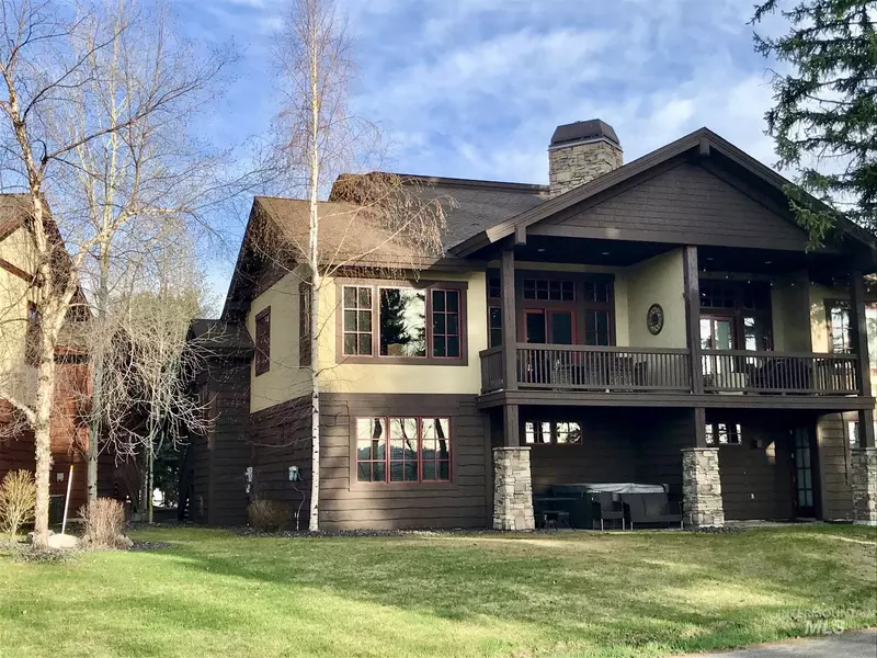 1379 Greystone Drive, Mccall, ID 83638