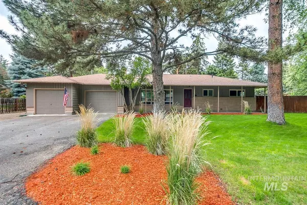 4822 W Greenbrier, Boise, ID 83705