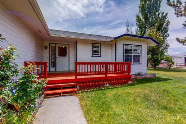 Jerome, ID 83338-6435,237 Mountain View E