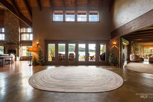 Laclede, ID 83841,190 Campbell Homestd