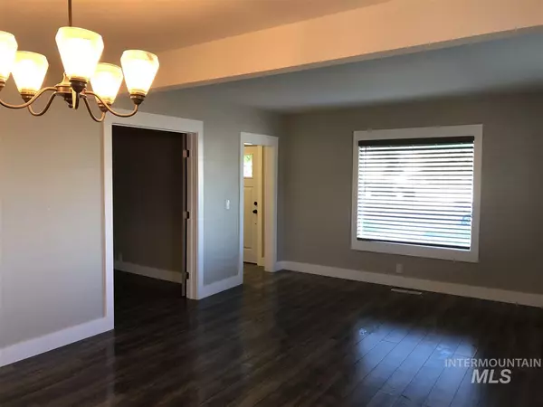 Caldwell, ID 83605-3624,310 Cleveland Blvd