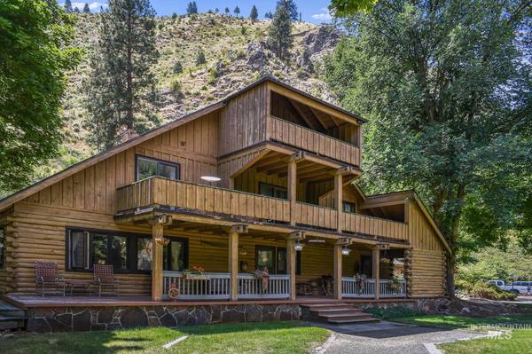 1590 Big Salmon River Rd, Riggins, ID 83549