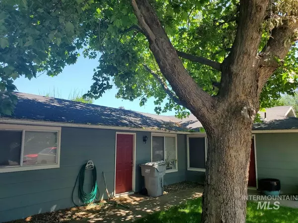 Caldwell, ID 83605,2915 Owyhee Lane