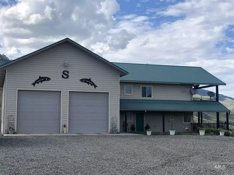 102 Deer Path Rd, White Bird, ID 83554