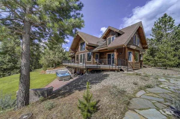 Mccall, ID 83638,5 Bitterroot Ct