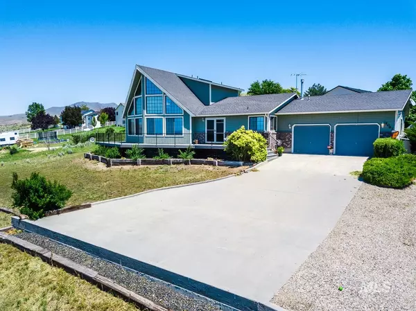 Emmett, ID 83617,2062 Corral Rd.