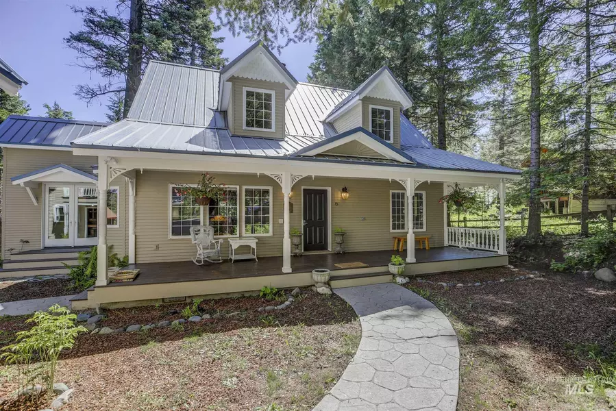 255 Ernesto, Mccall, ID 83638