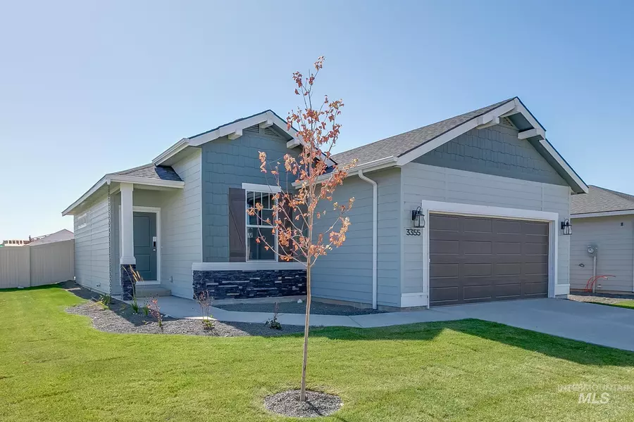 3355 W Remembrance Dr, Meridian, ID 83642