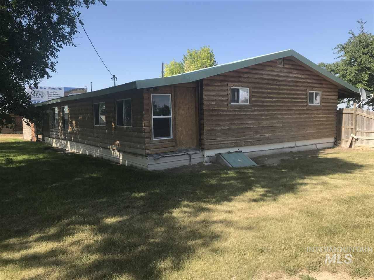 Hollister, ID 83301,2721 Highway 93