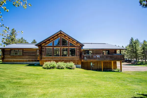 301 Vader Dr, Sawtooth City, ID 83340