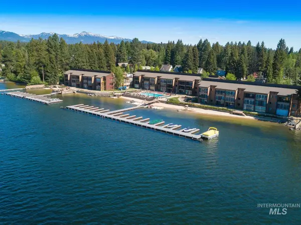 Mccall, ID 83634,101 E Lake St #c36