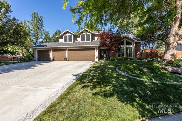 843 N Eagle Hills Way, Eagle, ID 83616