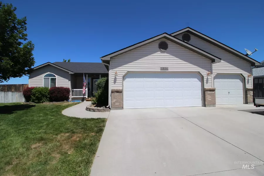 1324 NW Mandarin, Mountain Home, ID 83647